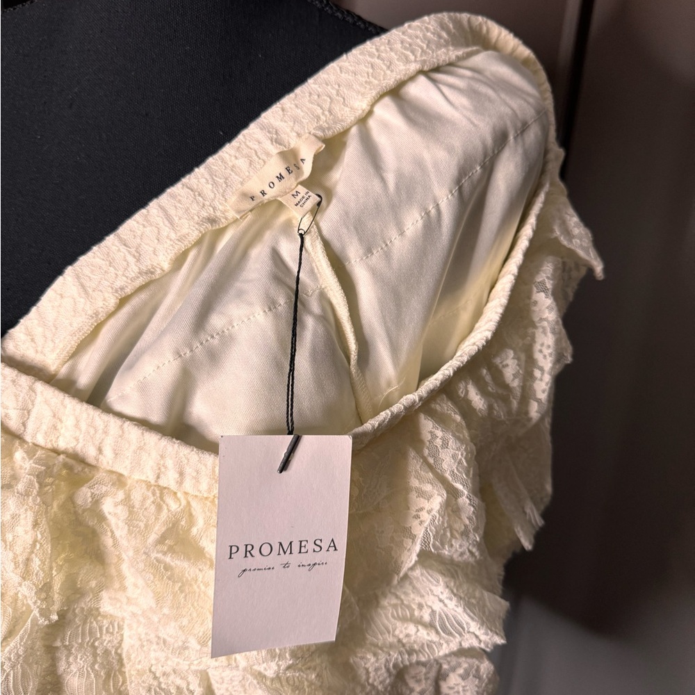 Promesa Cream Lace Ruffle Bloomers Shorts - Picture 4 of 5